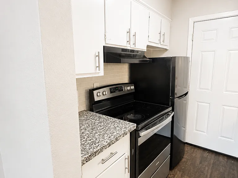 819 Bluebird Dr #821 — Photo 5