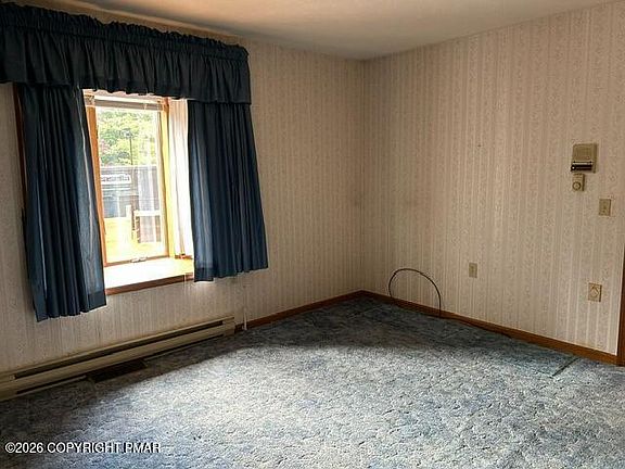 5th image of 100 Duck Hollow Cir