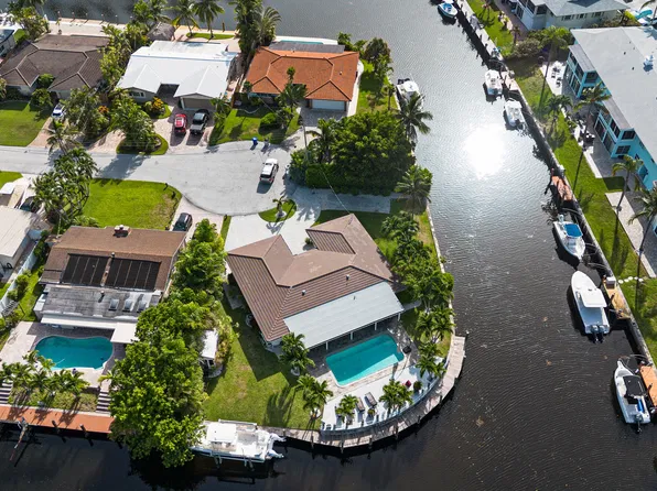 981 SE 10TH Court, Pompano Beach, FL 33060