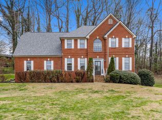 1436 Cambridge Point Dr, Hixson, TN 37343