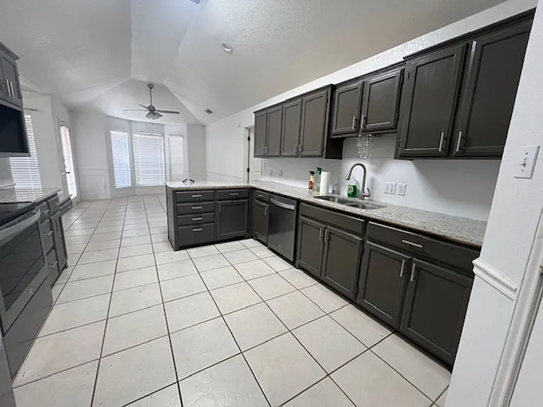 5317 Western Plains Ave — Photo 6