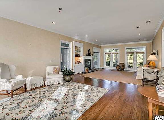 3rd image of 1512 River Ro Dr
