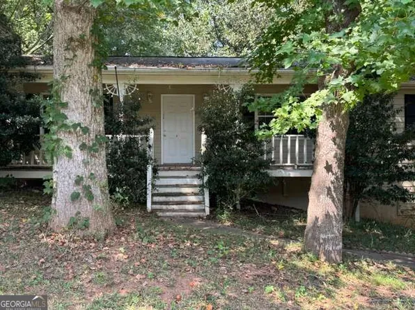 230 Parkway Ct, Dallas, GA 30157