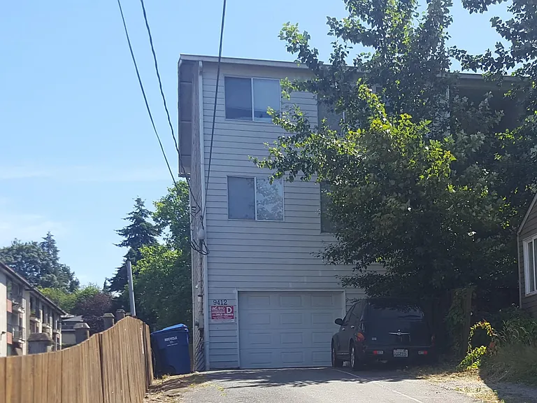 9412 1st Ave NE #2C — Photo 1