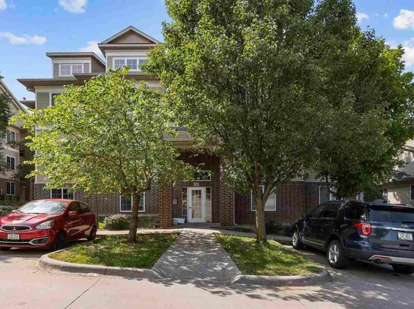 1848 W Benton St Unit 101, Iowa City, IA 52246