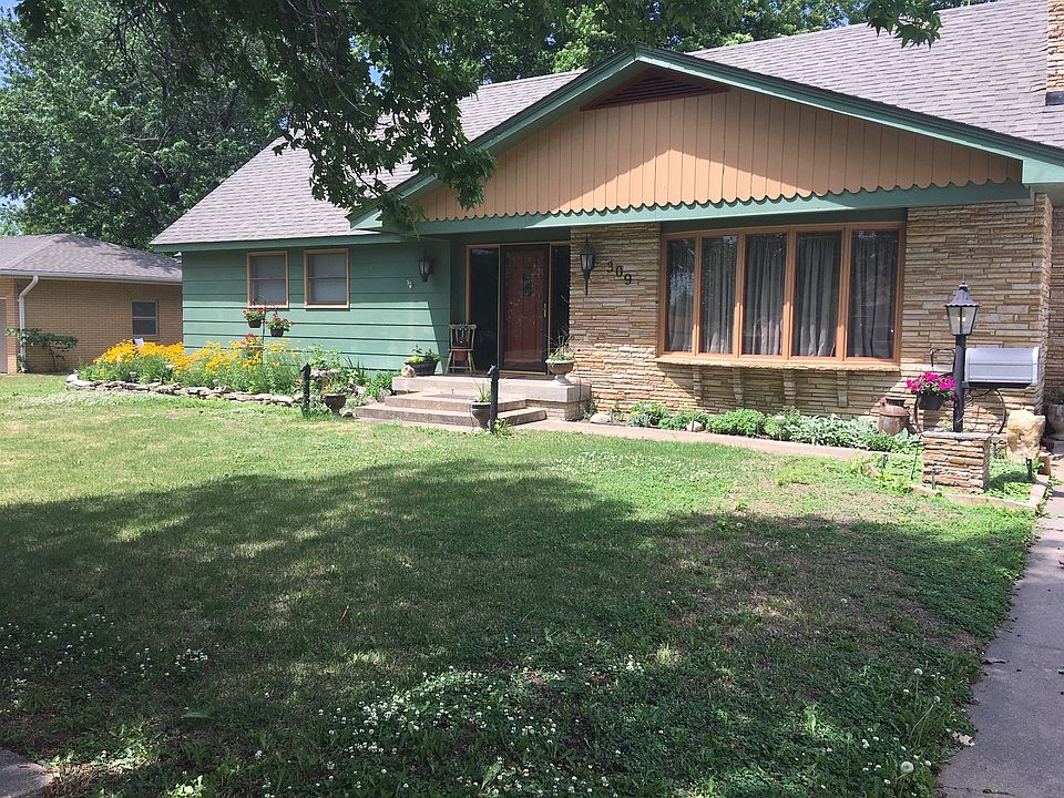 1st image of 309 N Magnolia Ave
