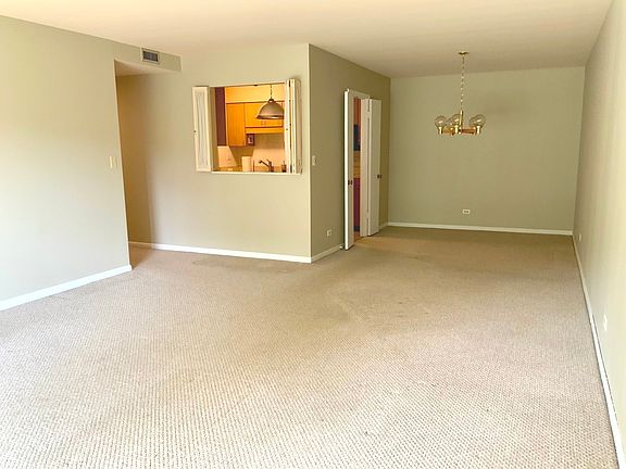 5th image of 1103 N Mill St APT 109