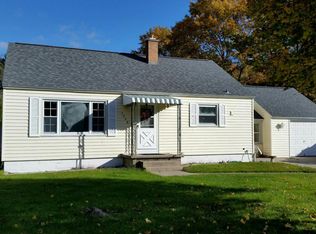 5248 Wickham Dr, Norton Shores, MI 49441