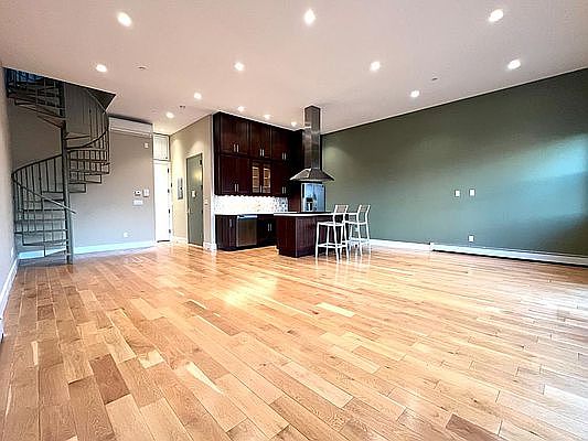 4th image of 36-12 28th Ave #4L