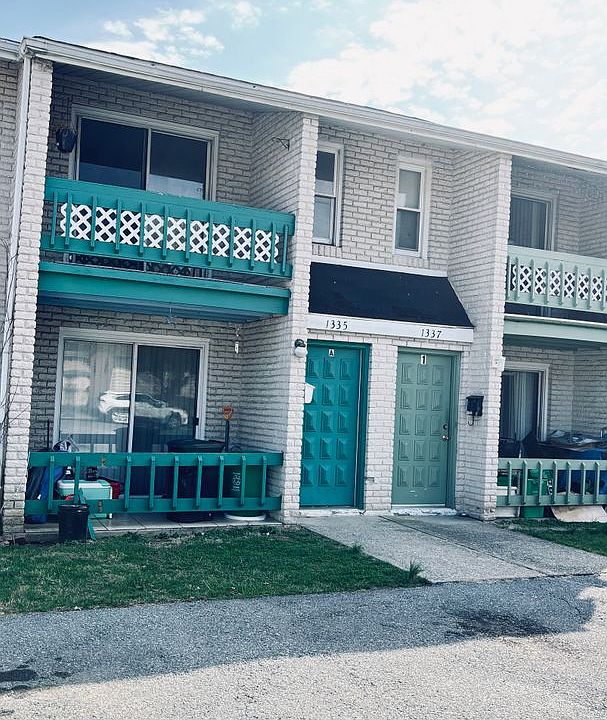 1st image of 1335 S Howard St #2