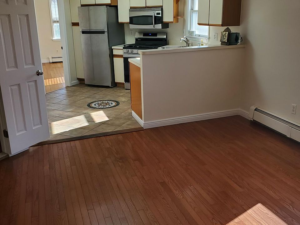 Living room to kitchen view