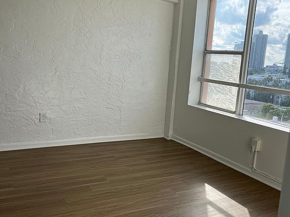 4th image of 800 Pennsylvania Ave #1206