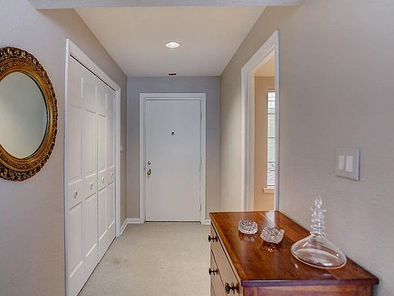 2nd image of 333 Oakwood Ave Suite 1B
