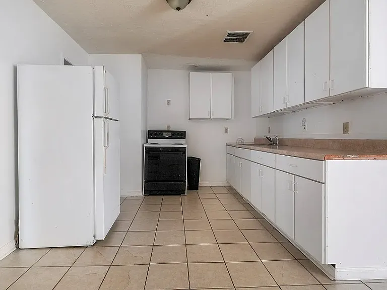 6458 Pinebrook Dr — Photo 6