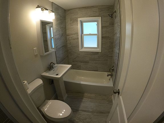 4th image of 394-404 Jackson St #394-102