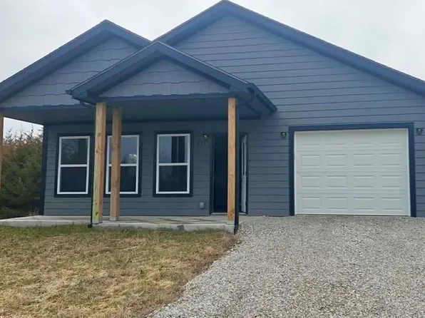 213 Bald Eagle Dr, Linn Valley, KS 66040