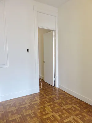 Rented by Space Real Estate | media 31