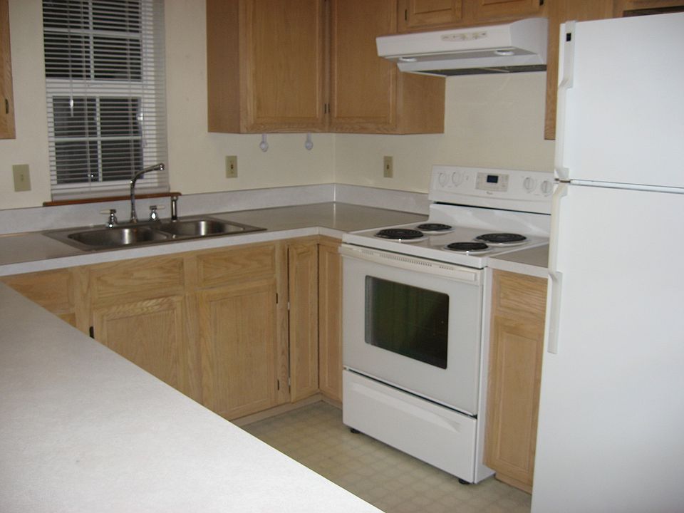 1st image of 4048 Goldcrest Dr NW