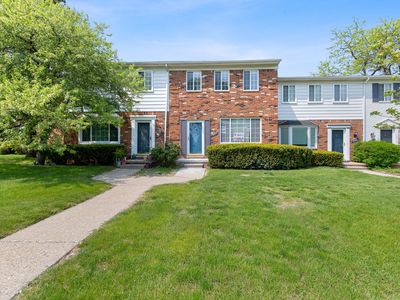 611 Fox Hills Dr N, Bloomfield, MI, 48304