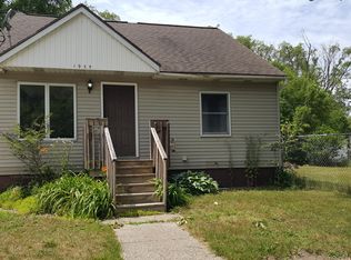 1935 Kinsey St, Muskegon, MI 49441