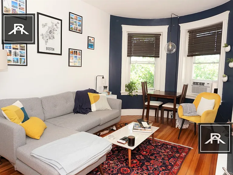 145 Winthrop Rd #8 — Photo 4