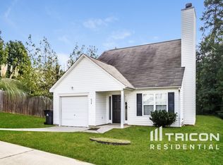 634 Woodington Ln, Charlotte, NC 28214