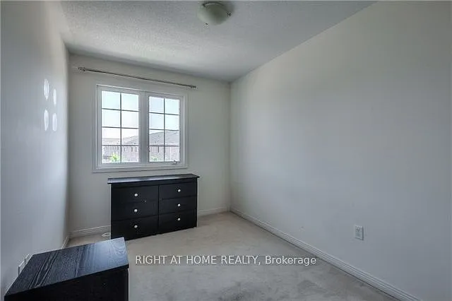 10 Wilkes Cres — Photo 12
