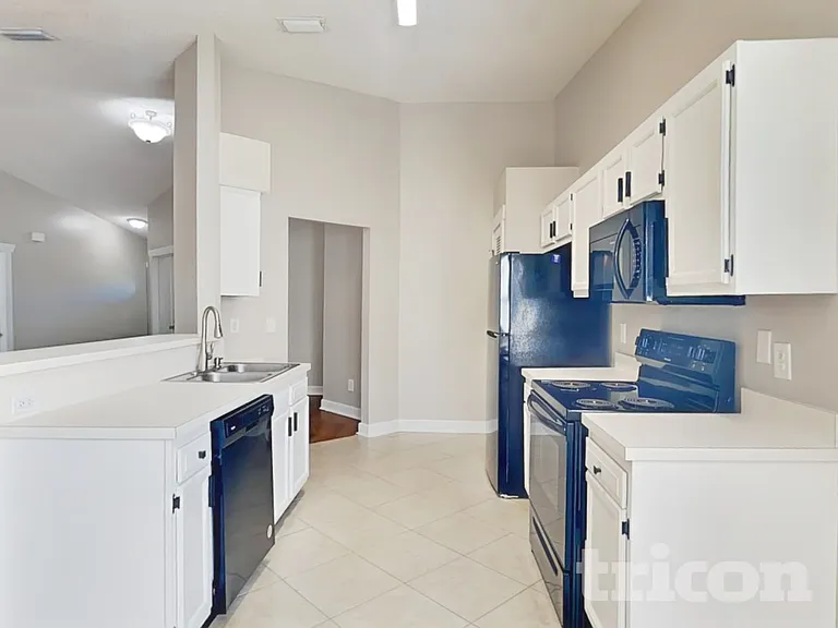 344 Dijon Dr S — Photo 4