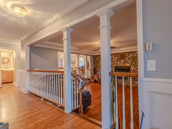 5th image of 160 Highway 320