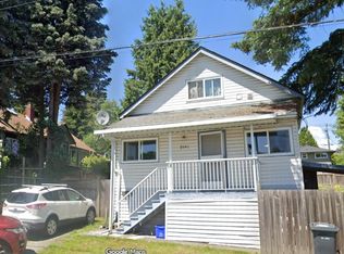 1041 James Ave, Coquitlam, BC V3K 1S6