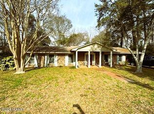 210 E Gray St, Windsor, NC 27983