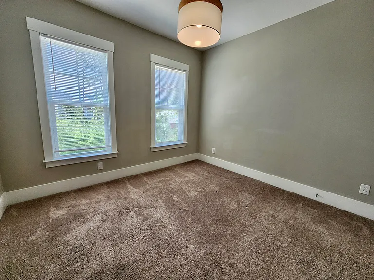 3132 Sturbridge Rd — Photo 12