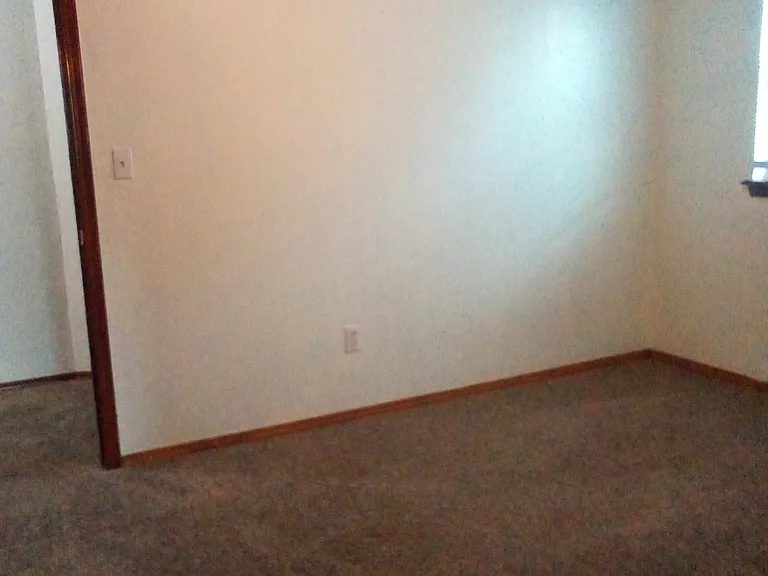 312 E Cedar Ln — Photo 20