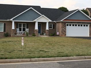 107 Ashley Links Dr, Daleville, VA 24083
