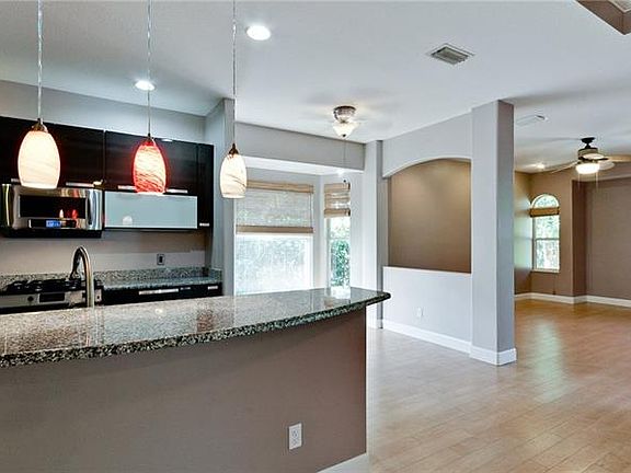 5th image of 4886 Sabal Lake Cir