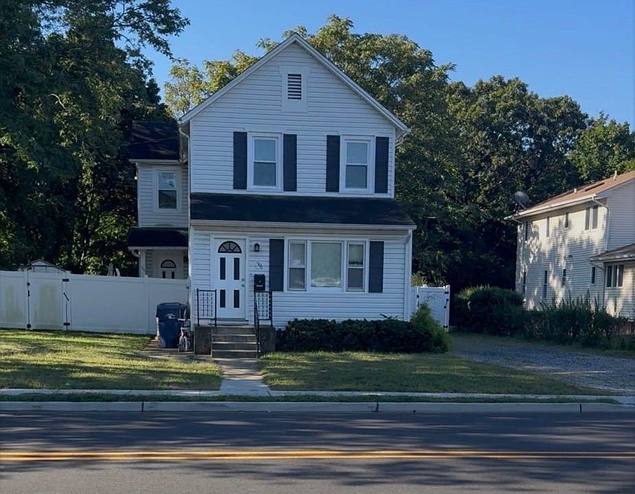 1st image of 316 Roosevelt Ave