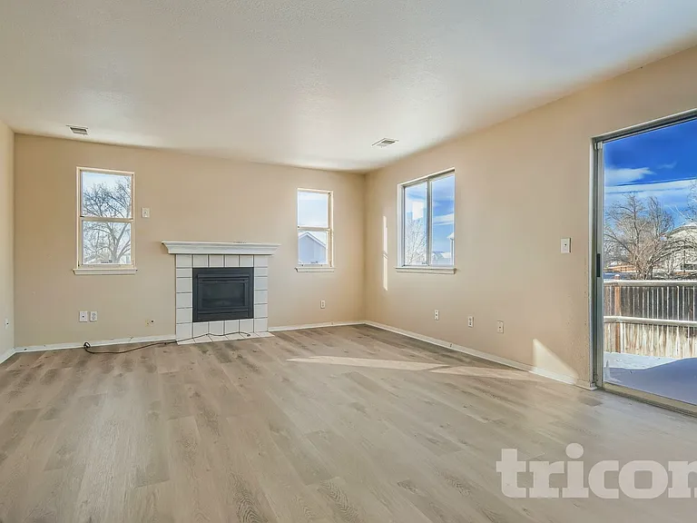 12789 Elm St — Photo 7