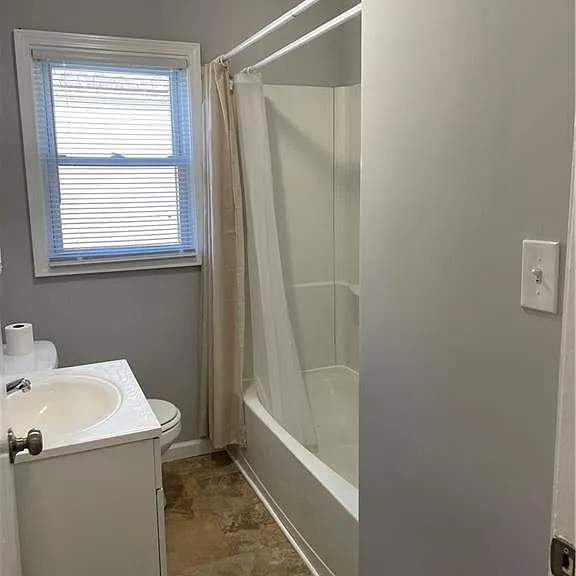 876 Frederick Blvd — Photo 11
