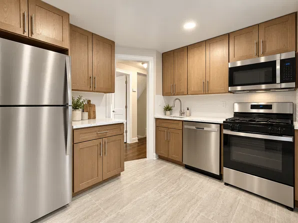 263 Bloomfield Avenue Apartments