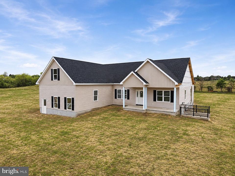1st image of 169 Cather Ln