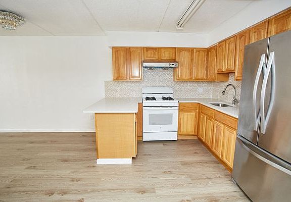 4th image of 65 Stanwix St #1