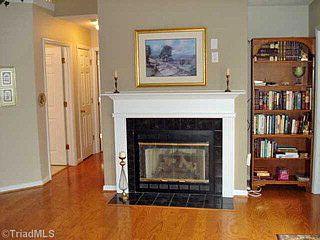 4th image of 72 Mansfield Cir