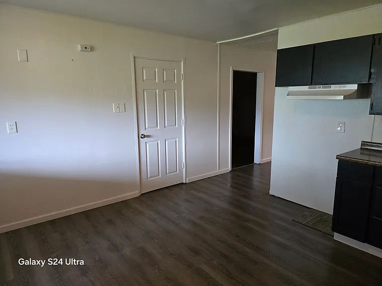 1143 Saint Rose Ln — Photo 8