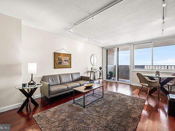 4th image of 1901 John F Kennedy Blvd APT 2922