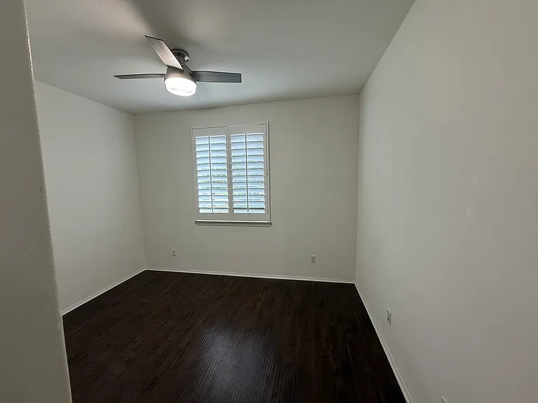 181 Martindale Way — Photo 22