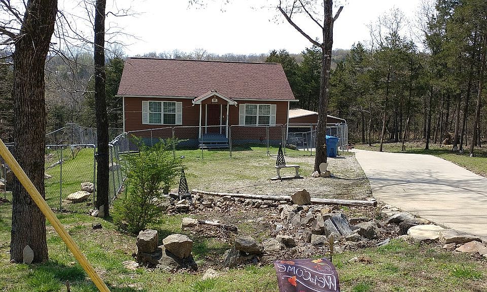 1st image of 375 Wallace Dr