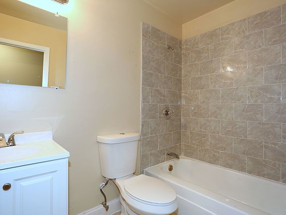 haddon-hill-apartments-baltimore-md-bathroom_10032019