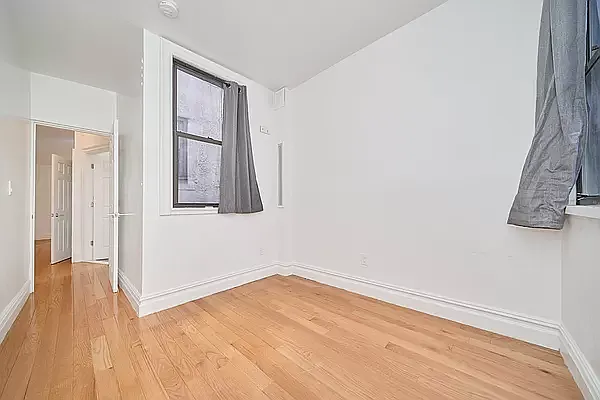 Rented by Living New York | media 13