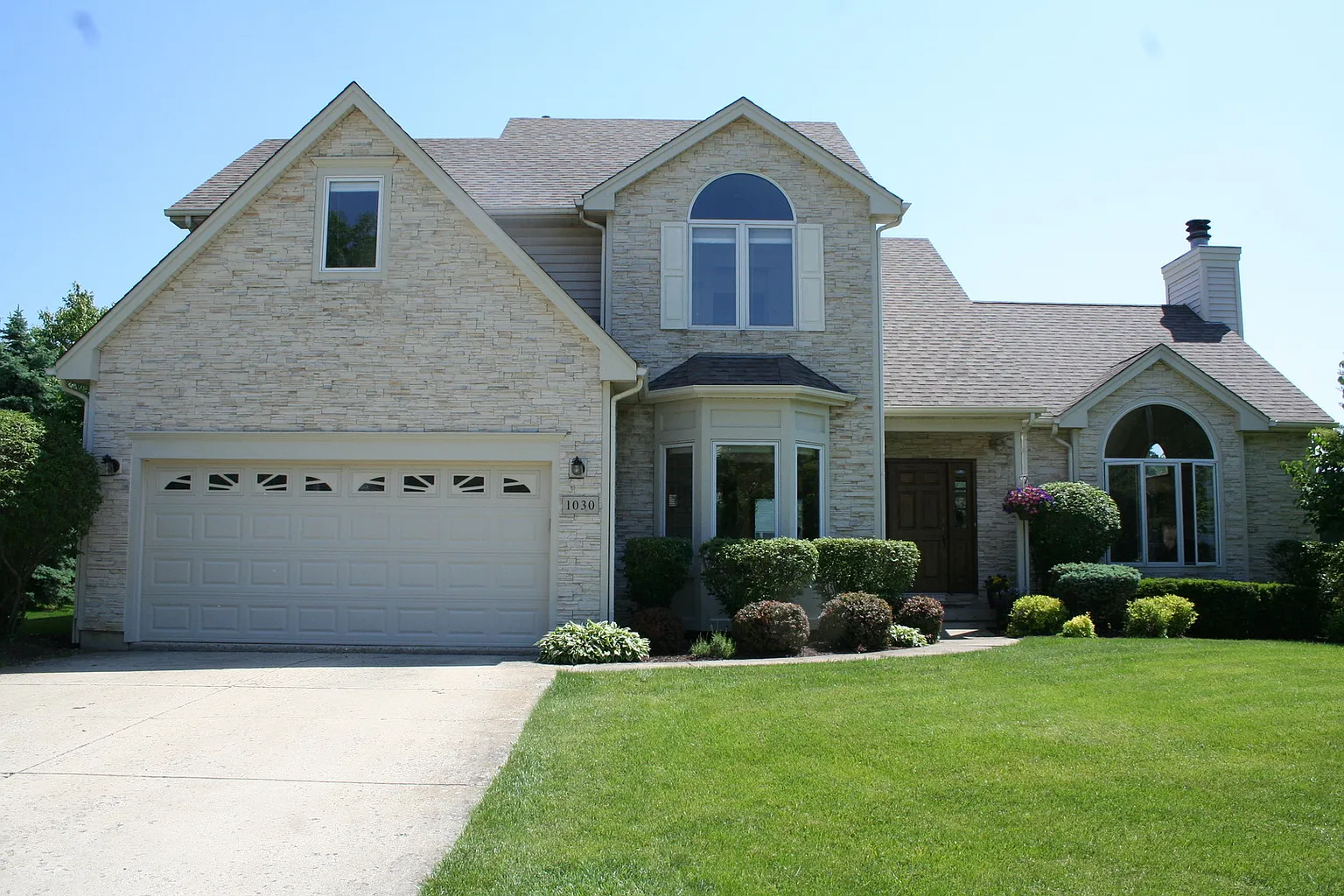 1030 Jessica Dr photo 1