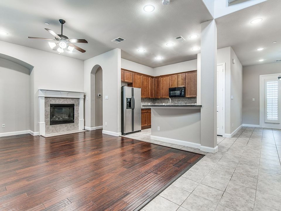 1st image of 6763 Plaza Via